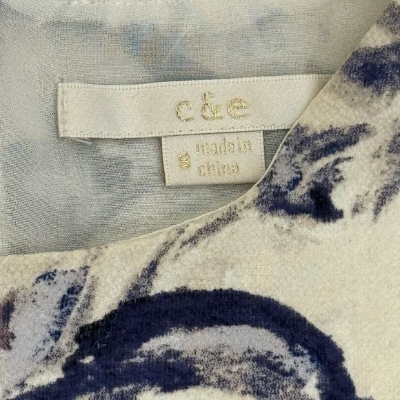 C&E Sleeveless Abstract Artsy Floral Blouse Top Women's Small Keyhole Career - Picture 5 of 10